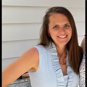 Meet your Posher, Elizabeth